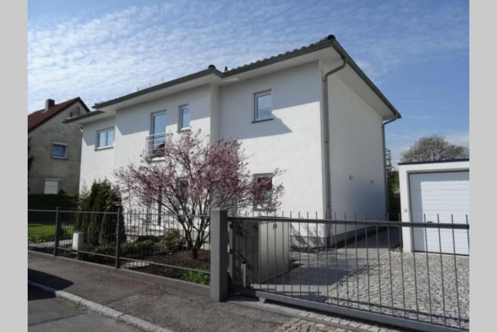 Grosszuegige,Zetrumsnahe Wohnung ドレスデン エクステリア 写真
